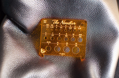 The "Needler" - Knitting Needle Gauge